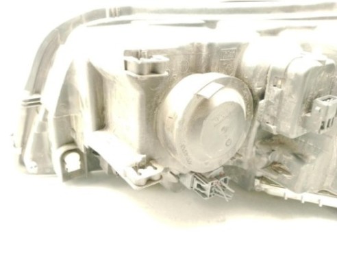 FARO DERECHO VOLVO XC90 I (275)|Desguaces La Cabaña