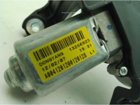 13256923 MOTOR LIMPIAPARABRISAS TRA OPEL ZAFIRA TOURER C (P12)|Desguaces La Cabaña