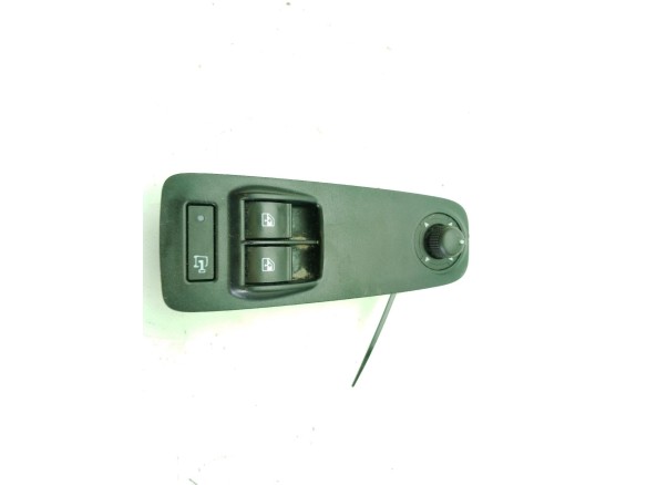07355329050, 30170573 MANDO ELEVALUNAS PUERTA LAT DEL IZQ PEUGEOT BOXER Furgón|Desguaces La Cabaña