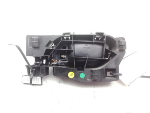 MANILLA PUERTA LATERAL TRASERA DERECHA INTERIOR|Desguaces La Cabaña 2