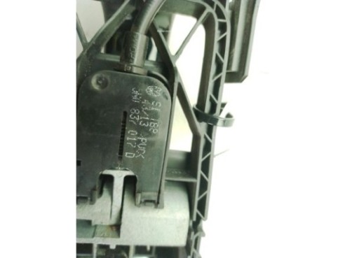 8V0837205  GRU, 5N0837017D MANILLA PUERTA LAT DEL IZQ EXT AUDI A3 (8V1, 8VK)|Desguaces La Cabaña