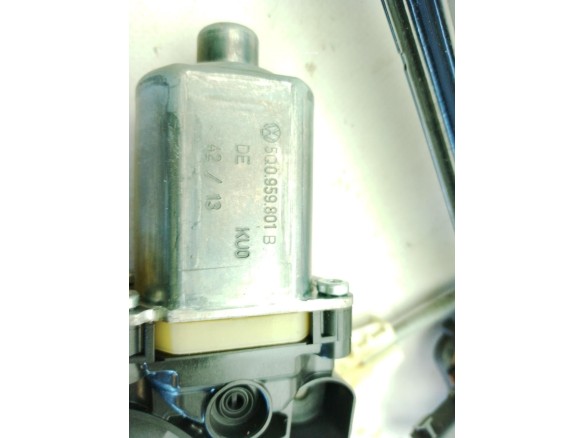 8V4837462, 5Q0959801B ELEVALUNAS PUERTA LAT DEL DER AUDI A3 (8V1, 8VK)|Desguaces La Cabaña