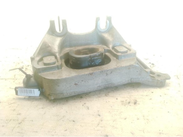 112536909R SOPORTE MOTOR IZQ RENAULT CAPTUR II (HF_)|Desguaces La Cabaña