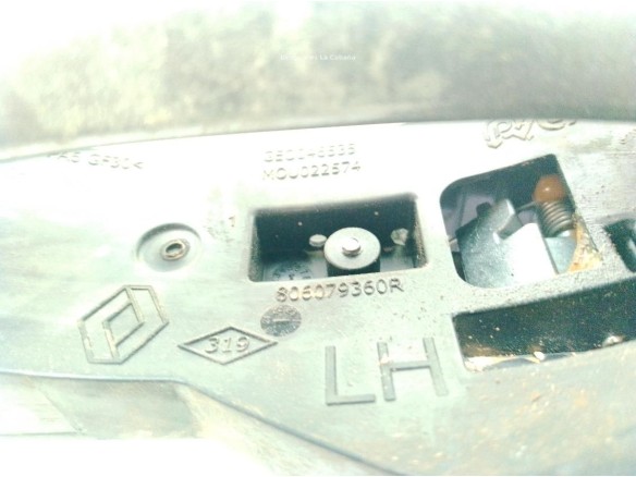 806079360R MANILLA PUERTA LAT TRA IZQ EXT RENAULT CAPTUR II (HF_)|Desguaces La Cabaña