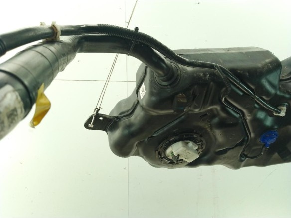 172057448R DEPOSITO COMBUSTIBLE RENAULT CAPTUR II (HF_)|Desguaces La Cabaña