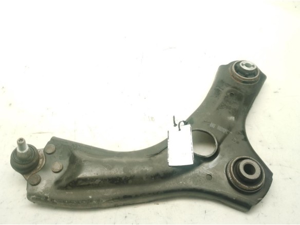 545009574R  BRAZO SUSPENSION DEL DER INF RENAULT CAPTUR II (HF_)|Desguaces La Cabaña