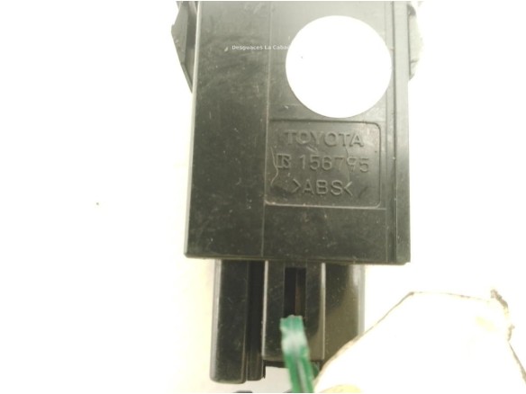INTERRUPTOR TAPA COMBUSTIBLE TOYOTA AVENSIS (_T25_)|Desguaces La Cabaña