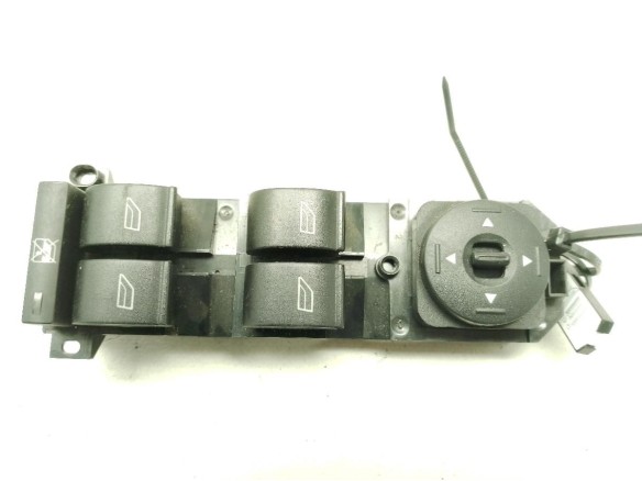 MANDO ELEVALUNAS PUERTA LAT DEL IZQ FORD FOCUS II Descapotable|Desguaces La Cabaña