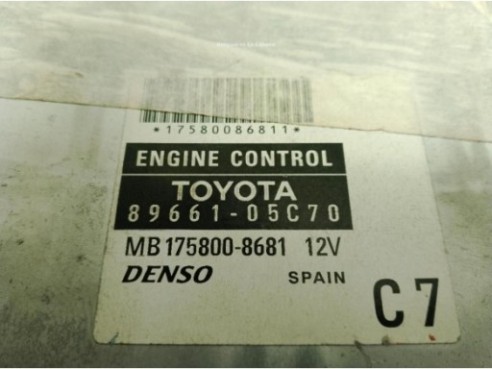 8966105C70 CENTRALITA MOTOR TOYOTA AVENSIS (_T25_)|Desguaces La Cabaña