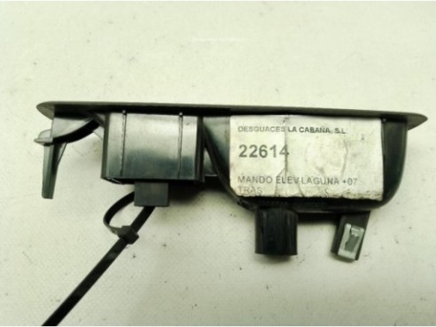MANDO ELEVALUNAS PUERTA LAT DEL DER RENAULT LAGUNA III (BT0/1)|Desguaces La Cabaña