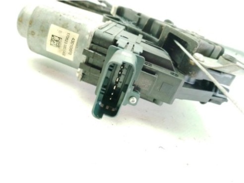 807206746R ELEVALUNAS PUERTA LAT DEL DER RENAULT MEGANE IV (B9A/M_)|Desguaces La Cabaña
