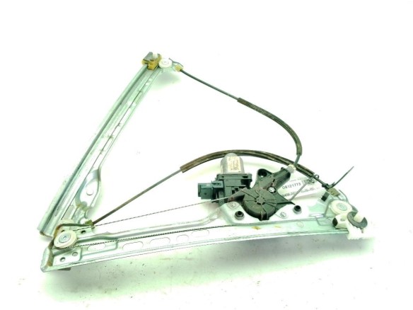 807206746R ELEVALUNAS PUERTA LAT DEL DER RENAULT MEGANE IV (B9A/M_)|Desguaces La Cabaña