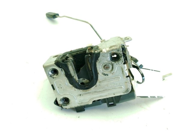8200735222 CERRADURA PUERTA LAT DEL DER DACIA DUSTER|Desguaces La Cabaña