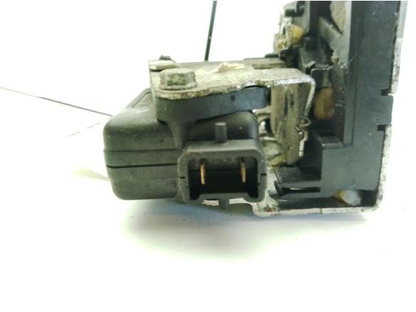 825030283R CERRADURA PUERTA LAT TRA IZQ DACIA DUSTER|Desguaces La Cabaña