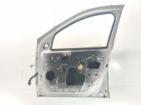 801007358 PUERTA LAT DEL DER DACIA DUSTER|Desguaces La Cabaña