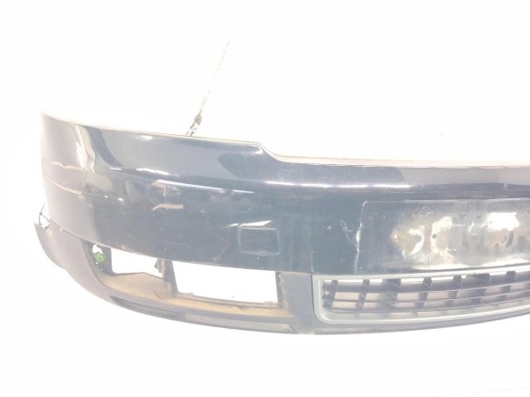 8E0807103F GRU PARAGOLPES DEL AUDI A4 (8E2, B6)|Desguaces La Cabaña
