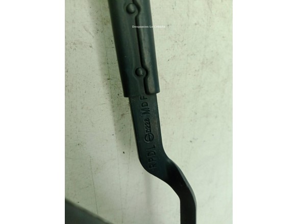 98311A4000 BRAZO LIMPIAPARABRISAS DEL IZQ KIA CARENS IV|Desguaces La Cabaña