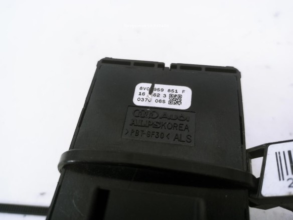 8V0959851F MANDO ELEVALUNAS PUERTA LAT DEL IZQ AUDI Q2 (GAB) |Desguaces La Cabaña
