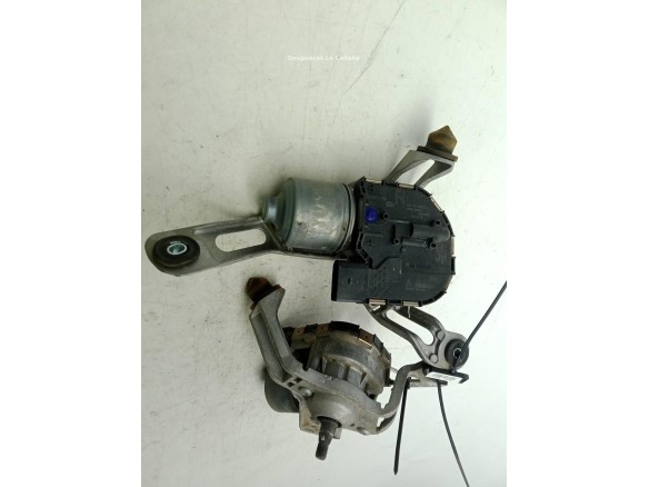   MOTOR LIMPIAPARABRISAS DEL KIA CARENS IV|Desguaces La Cabaña