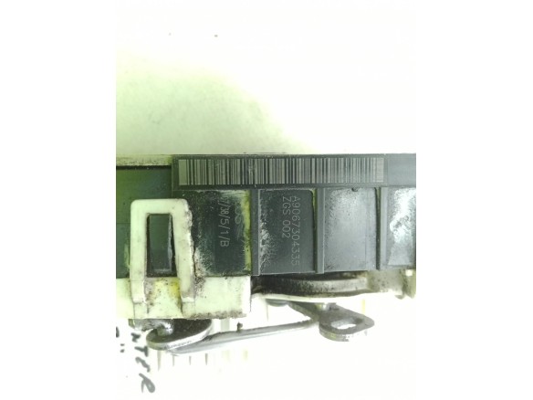 CERRADURA PUERTA LAT TRA DER MERCEDES BENZ SPRINTER 3-t Furgón (906)|Desguaces La Cabaña