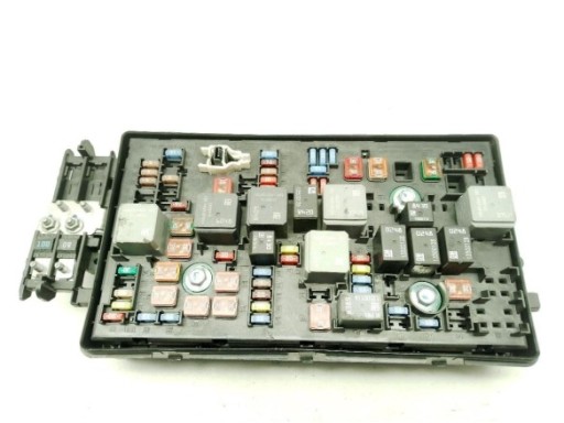 CAJA FUSIBLES INTERIOR (BSI)|Desguaces La Cabaña