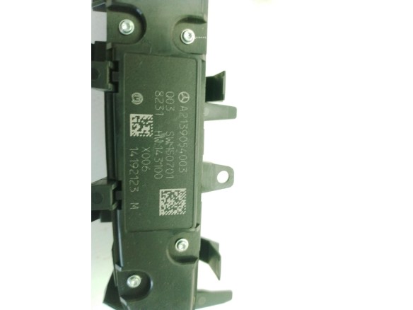 A2139054003 INTERRUPTOR WARNING MERCEDES BENZ CLASE E (W213)|Desguaces La Cabaña