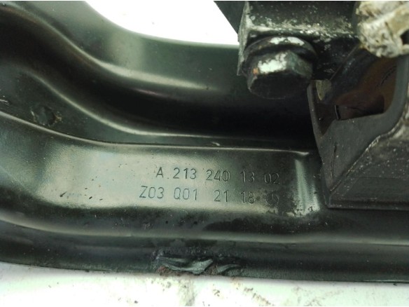 A2132401302 SOPORTE CAJA CAMBIOS MERCEDES BENZ CLASE E (W213)|Desguaces La Cabaña