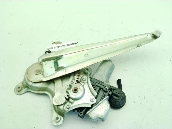 6980422200 ELEVALUNAS PUERTA LAT TRA IZQ LEXUS CT (ZWA10_)|Desguaces La Cabaña