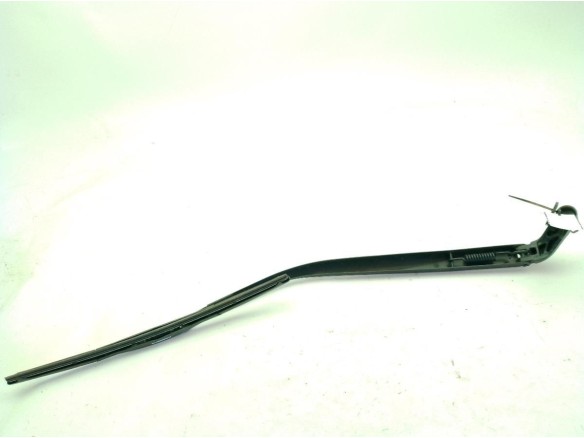 8521176030 BRAZO LIMPIAPARABRISAS DEL DER LEXUS CT (ZWA10_)|Desguaces La Cabaña