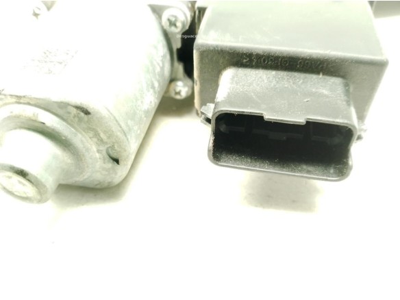 82450J9010 ELEVALUNAS PUERTA LAT DEL IZQ HYUNDAI KONA (OS)|Desguaces La Cabaña