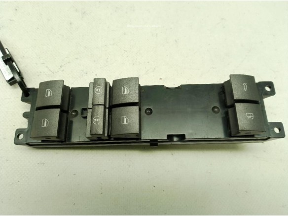 MANDO ELEVALUNAS PUERTA LAT DEL IZQ VW PHAETON (3D1, 3D2, 3D3, 3D4, 3D6, 3D7, 3D8, 3D9)|Desguaces La Cabaña