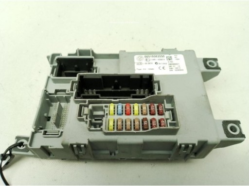 CAJA FUSIBLES INTERIOR (BSI)|Desguaces La Cabaña