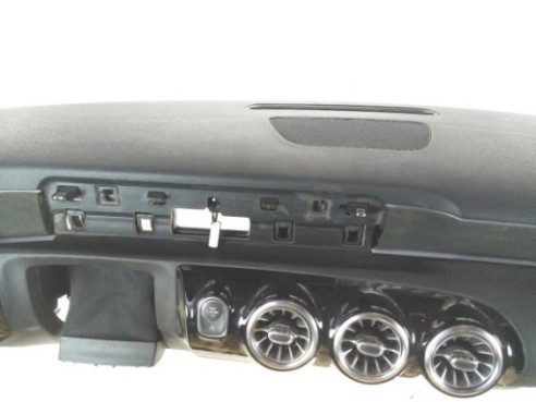 A1776806102 SALPICADERO MERCEDES BENZ CLASE A (W177)|Desguaces La Cabaña