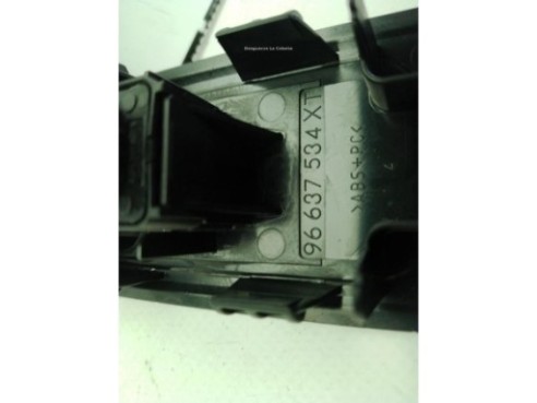 98012512XT, 96637534XT MANDO ELEVALUNAS PUERTA LAT DEL DER CITROEN C3 II|Desguaces La Cabaña