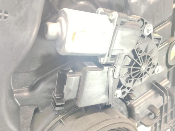 83481A2000 ELEVALUNAS PUERTA LAT TRA DER KIA CEE'D (JD)|Desguaces La Cabaña