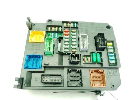 CAJA FUSIBLES INTERIOR (BSI)|Desguaces La Cabaña