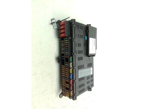 8380407 CAJA FUSIBLES INTERIOR (BSI) BMW X5 E53 |Desguaces La Cabaña
