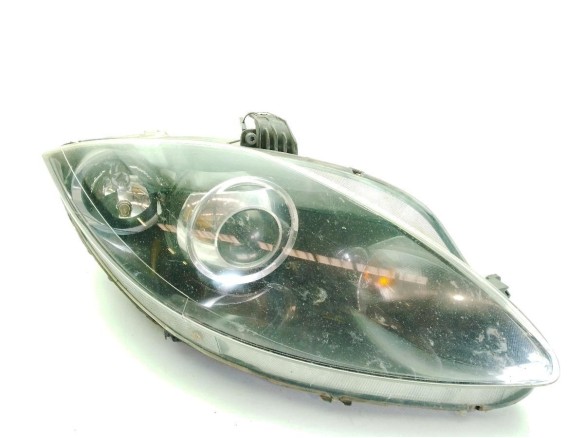 A2049065203 FARO DERECHO MERCEDES BENZ CLASE C (W204)|Desguaces La Cabaña