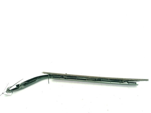 DKB102840 BRAZO LIMPIAPARABRISAS DEL IZQ LAND ROVER DISCOVERY II (L318)|Desguaces La Cabaña