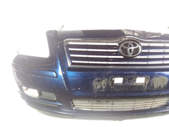 PARAGOLPES DEL TOYOTA AVENSIS Sedán (_T25_) |Desguaces La Cabaña