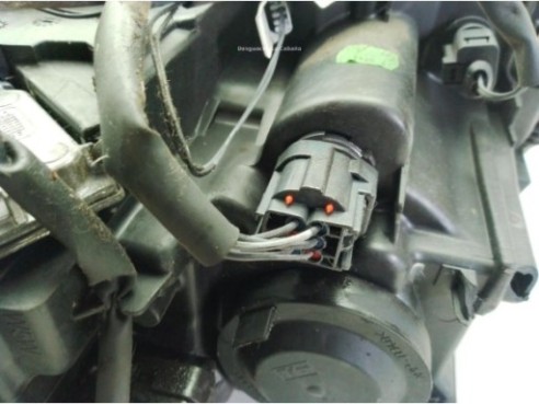 31446869, 89902379 FARO DERECHO VOLVO XC90 I (275)|Desguaces La Cabaña