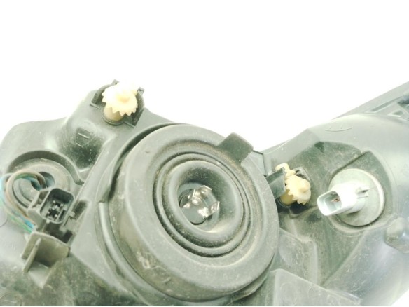42371138 FARO DERECHO CHEVROLET CRUZE (J300)|Desguaces La Cabaña