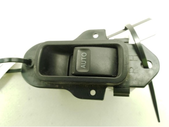 MANDO ELEVALUNAS PUERTA LAT TRA DER LEXUS RX (MCU15)|Desguaces La Cabaña
