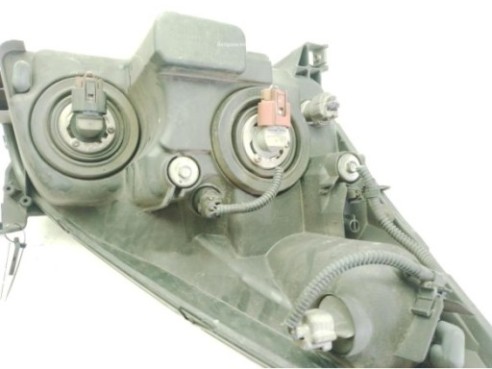 811700F010 FARO IZQUIERDO TOYOTA COROLLA Verso (ZER_, ZZE12_, R1_)|Desguaces La Cabaña