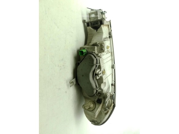 1056277 FARO DERECHO FORD MONDEO II Sedán (BFP)|Desguaces La Cabaña