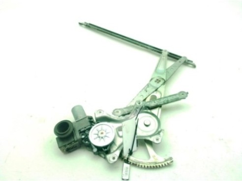 6980121020 ELEVALUNAS PUERTA LAT DEL DER TOYOTA PRIUS PLUS (_W4_)|Desguaces La Cabaña
