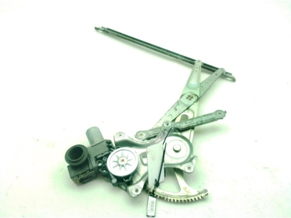 6980121020 ELEVALUNAS PUERTA LAT DEL DER TOYOTA PRIUS PLUS (_W4_)|Desguaces La Cabaña