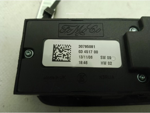 MANDO ELEVALUNAS PUERTA LAT DEL IZQ VOLVO V50 (545)|Desguaces La Cabaña