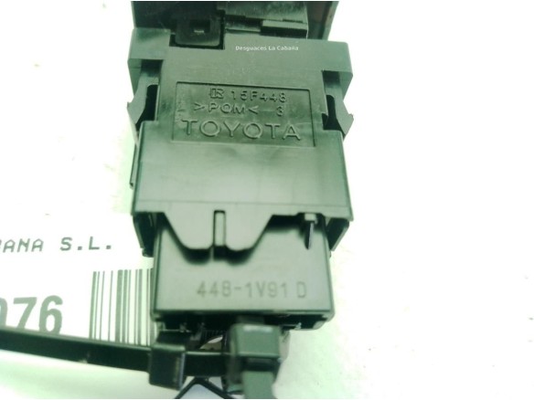 8433202400 INTERRUPTOR WARNING TOYOTA COROLLA Ranchera familiar (_E21_)|Desguaces La Cabaña