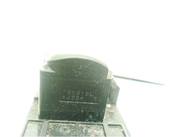 75K815L INTERRUPTOR FRENO MANO ELECTRICO TOYOTA COROLLA Ranchera familiar (_E21_)|Desguaces La Cabaña